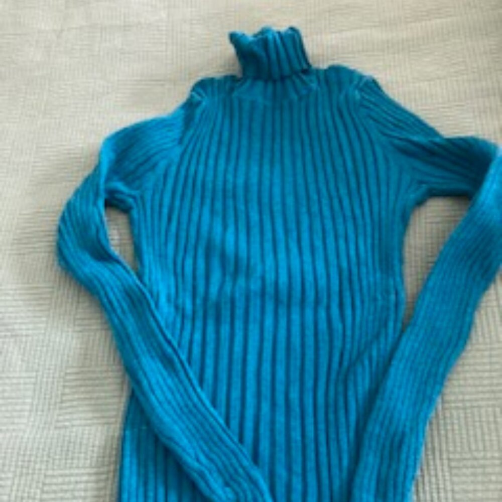 Athleta turtleneck